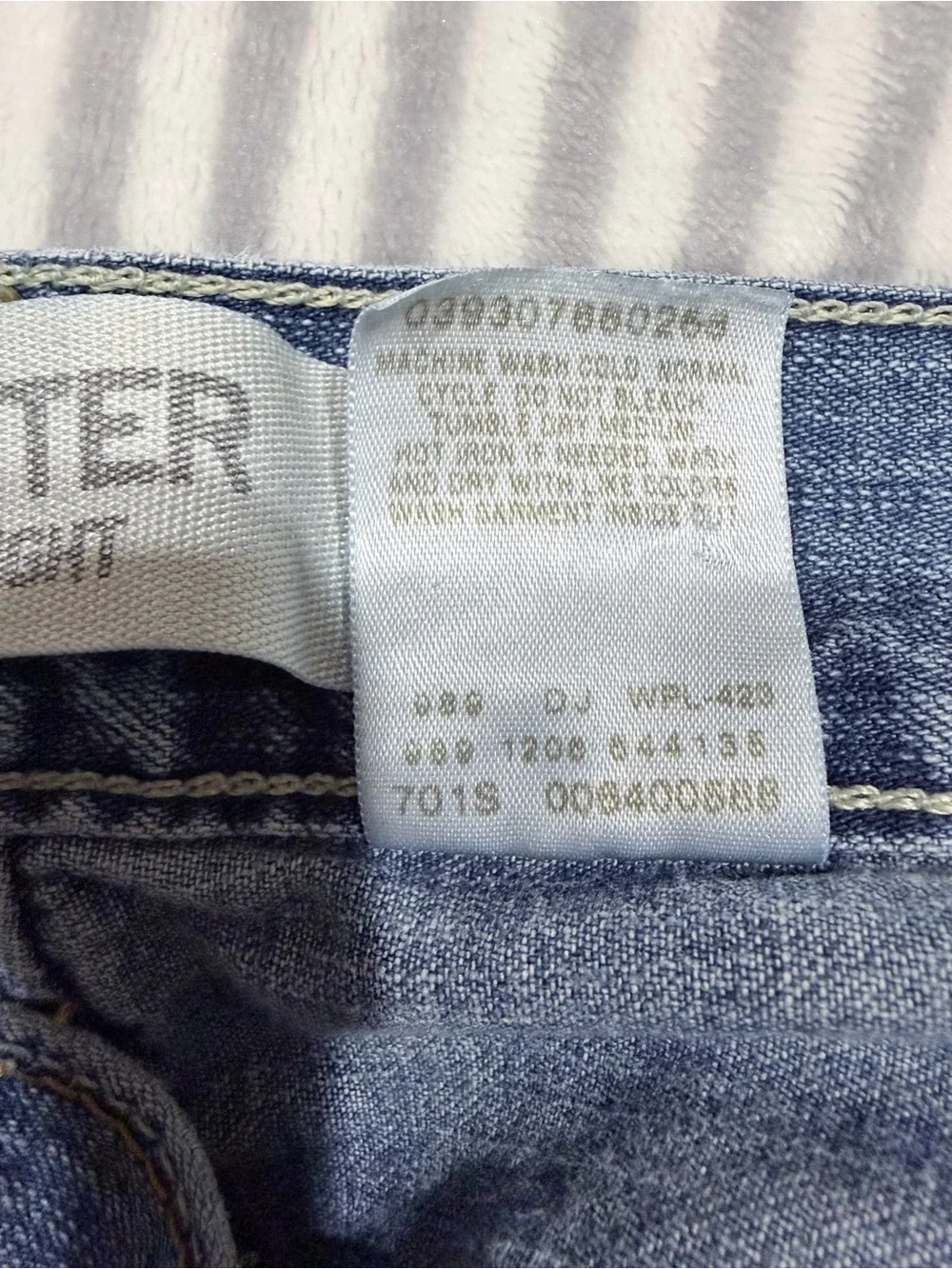 Levi's Men's Relaxed Carpenter Jeans in Medium Blue Denim